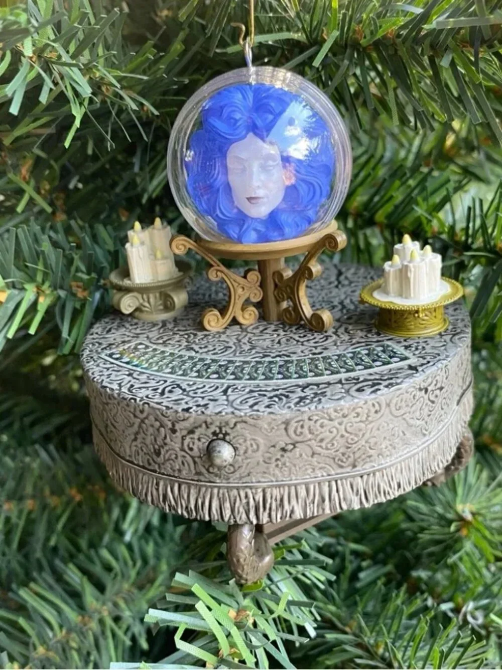 NWT Hallmark Disney Haunted Mansion Madame Leota ornament